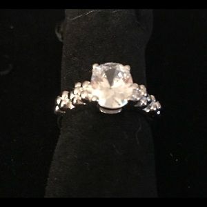 🛍Sterling 925 Oval (4 carat) CZ Gem Flower Ring💕